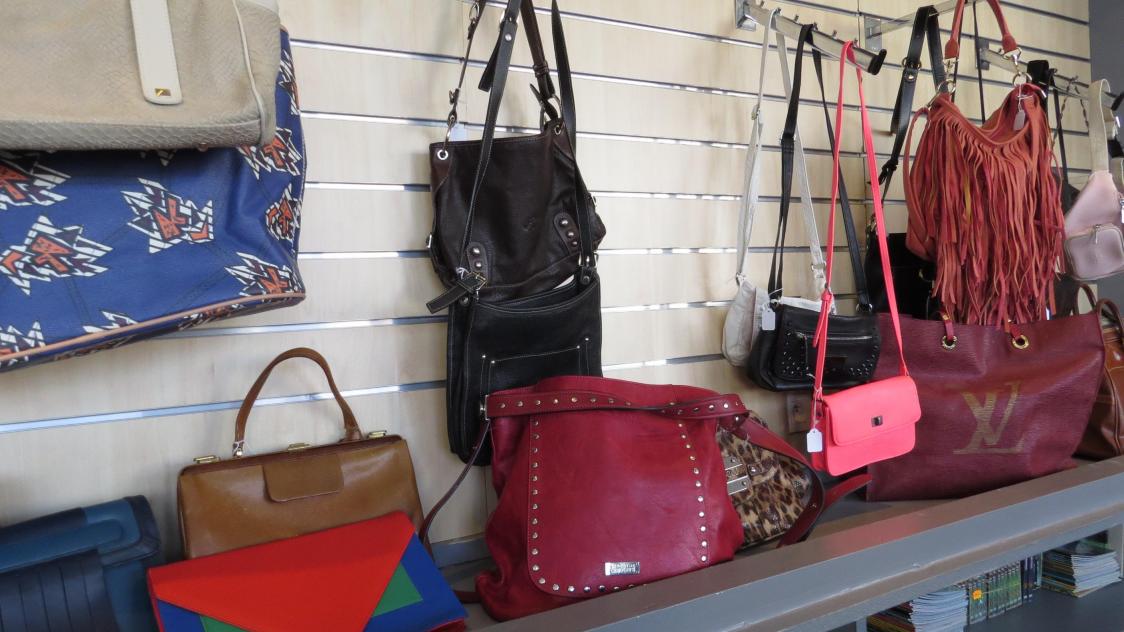 Vente 2025 de maroquinerie